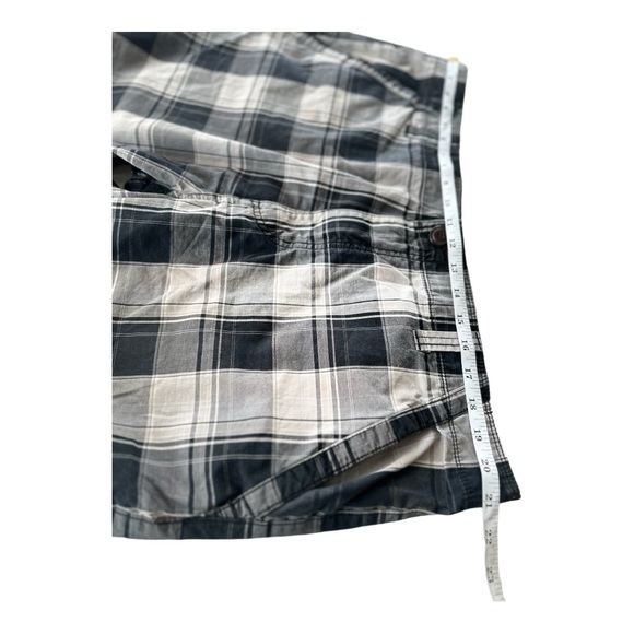 DISTILLERY APPAREL Men’s Plaid Flat Front Shorts Size 38 - Picture 6 of 12